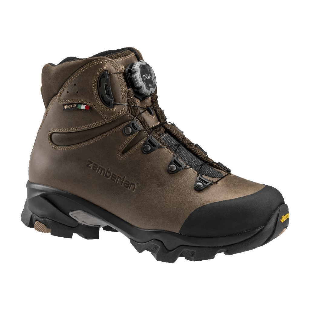 Zamberlan 4015 Leopard FGL GTX RR BOA men's hunting boot in brown leather, three-quarter front view