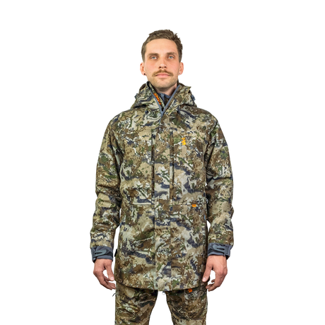 Man modelling the Spika Stalker men's hunting jacket in Biarri Camo, front view