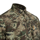Spika Overlander men's hunting shirt in Biarri Camo, close-up of the collar and button placket