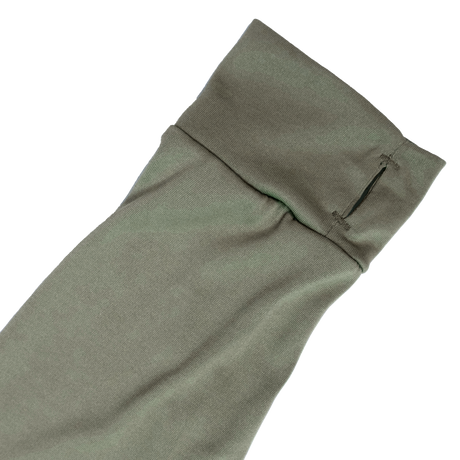 Spika Bandit youth Moss Green hoodie close-up of the folded sleeve cuff with thumb hole