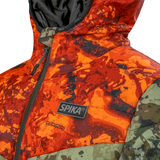 Spika Terra kids' puffer jacket in Biarri Camo/Blaze, close-up of the chest Spika badge and zip