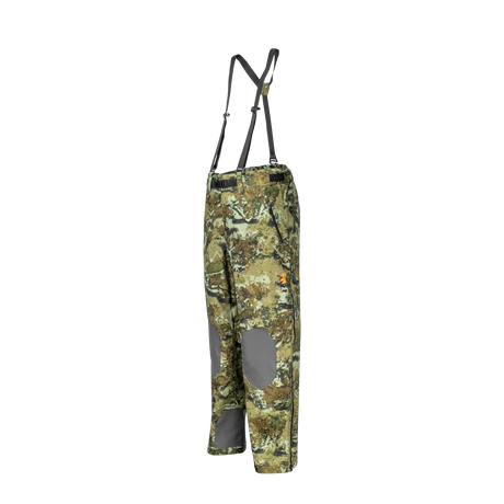 Spika Edge men's Biarri Camo hunting pants, three-quarter side view showing reinforced knees