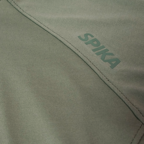 Spika Bandit youth Moss Green hoodie close-up of the tonal Spika logo along the shoulder seam