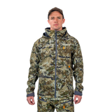 Man wearing the Spika Highpoint men's shell jacket in Biarri Camo, front view zipped up