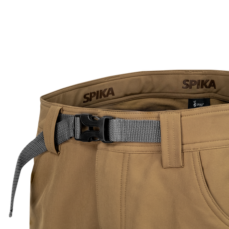 Spika Recon men's pants in Khaki, close-up of Spika-branded waistband and webbing belt buckle