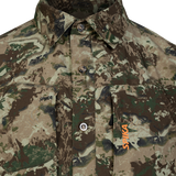 Spika Overlander men's hunting shirt in Biarri Camo, close-up of chest pockets and SPIKA logo