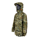 Spika Valley kids' hunting jacket in Biarri Camo, three-quarter view with hood up and orange toggles