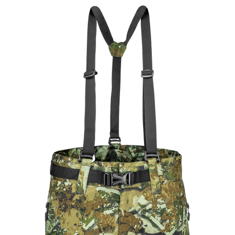 Spika Edge men's Biarri Camo pants close-up of the adjustable shoulder braces and waist buckle