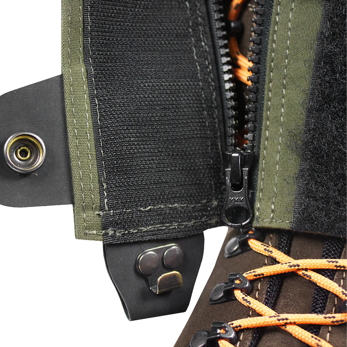 Spika Strike hunting gaiter in Olive, close-up of the rear zip, hook-and-loop flap and boot hook